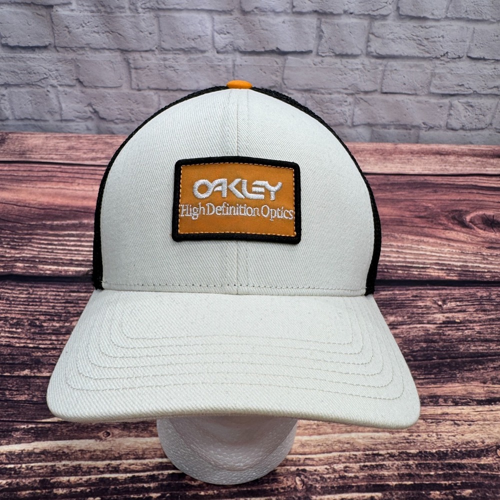 NWT Oakley High Definition Optics Patch Trucker Snapback Hat White Black Orange